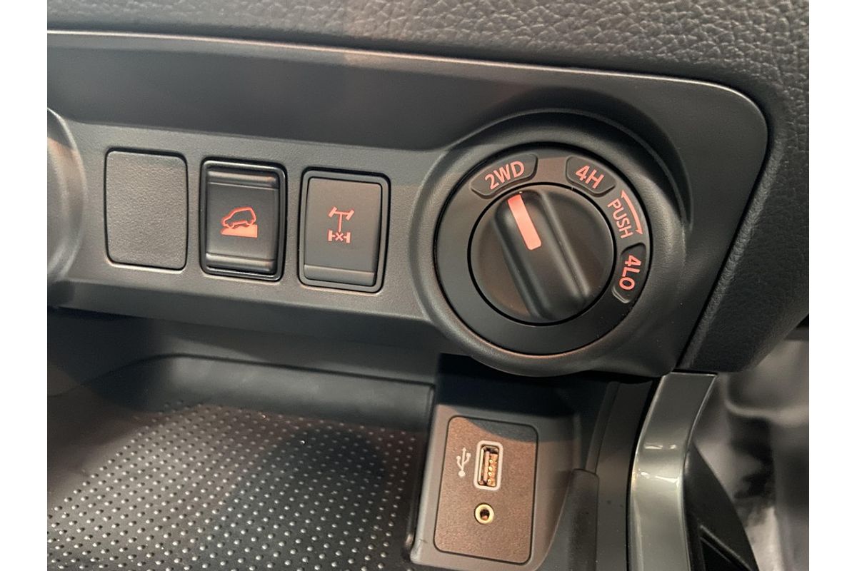2025 Nissan Navara SL D23 4X4