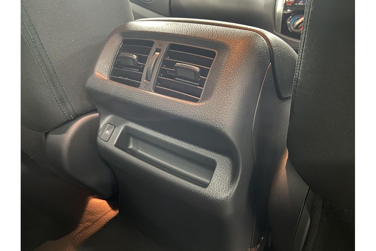 2025 Nissan Navara SL D23 4X4