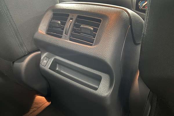 2025 Nissan Navara SL D23 4X4
