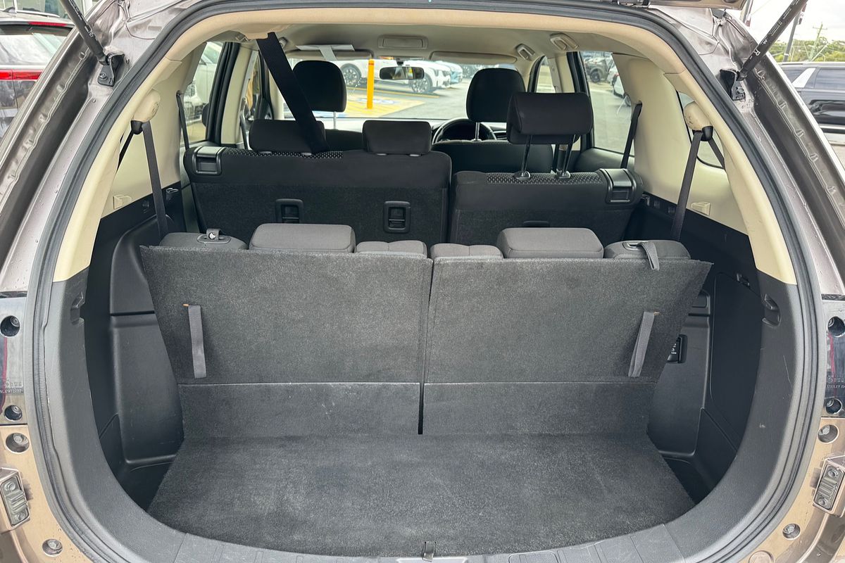 2019 Mitsubishi Outlander ES ADAS ZL