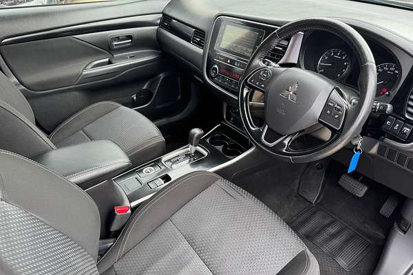2019 Mitsubishi Outlander ES ADAS ZL