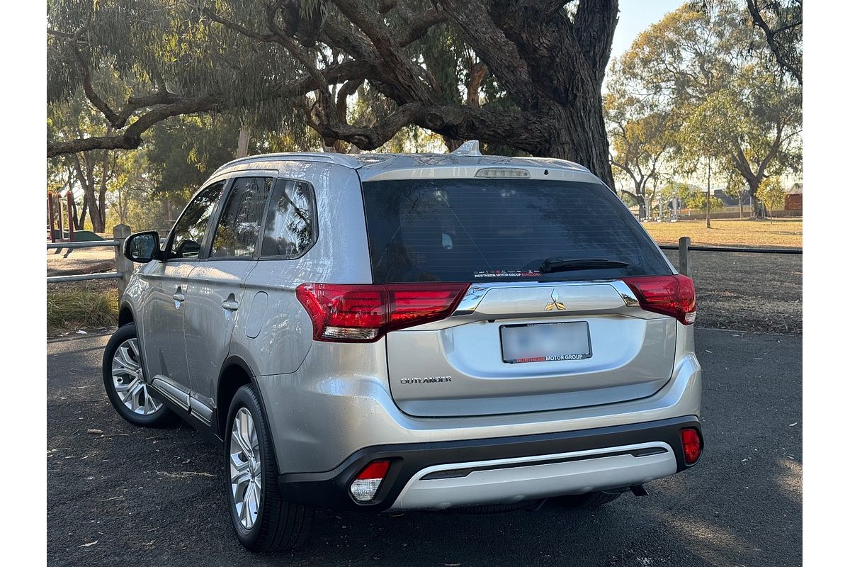 2020 Mitsubishi Outlander ES ZL