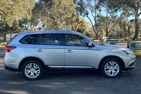 2020 Mitsubishi Outlander ES ZL