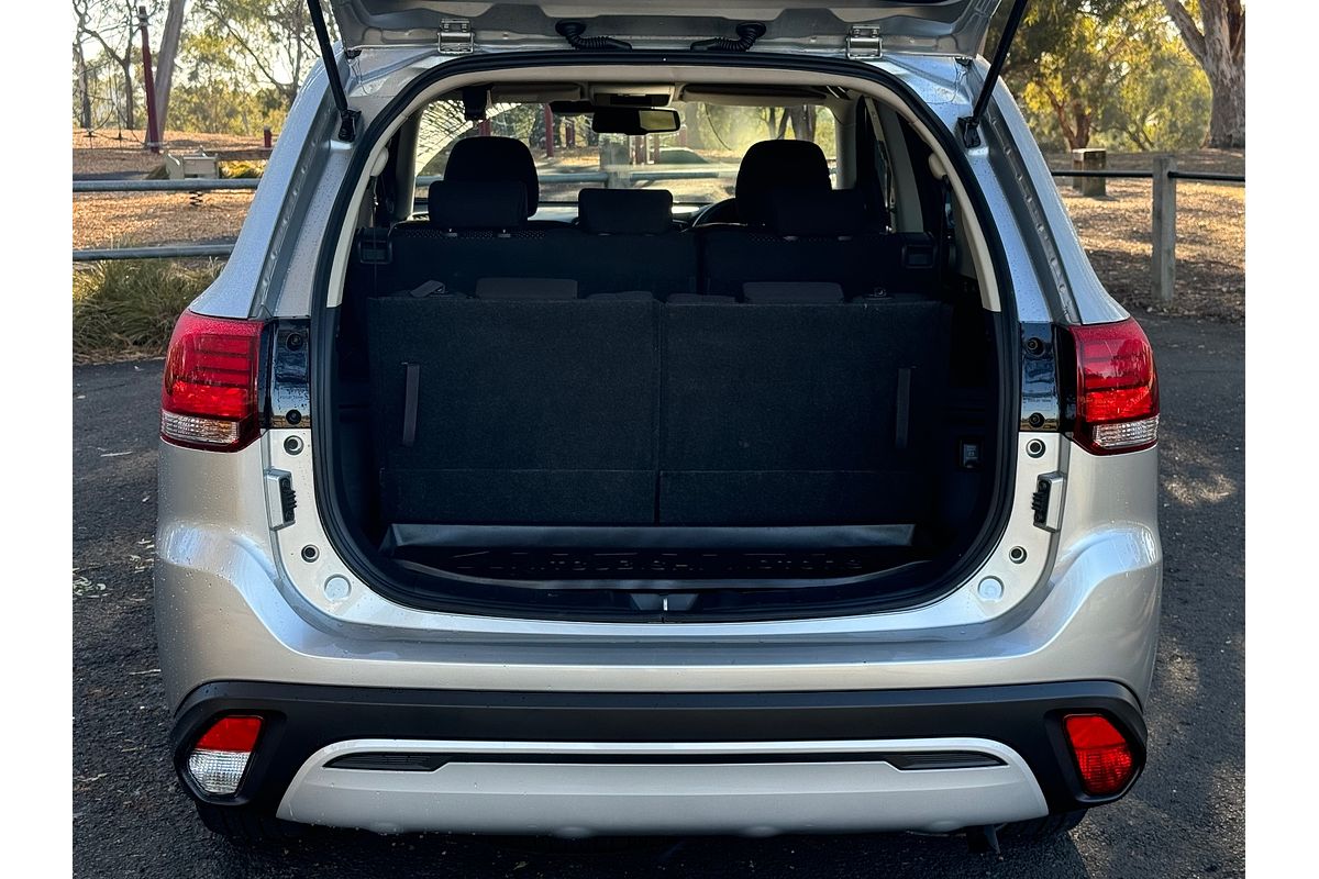 2020 Mitsubishi Outlander ES ZL