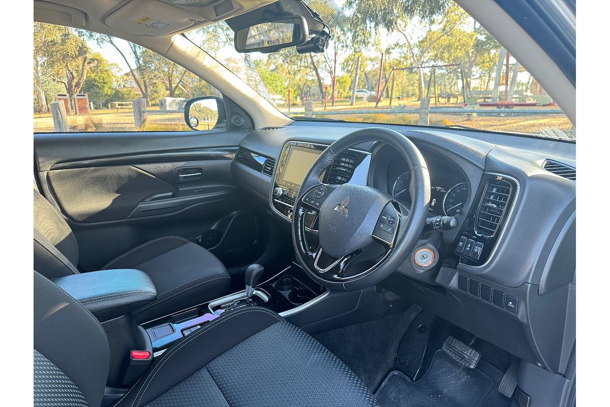2020 Mitsubishi Outlander ES ZL