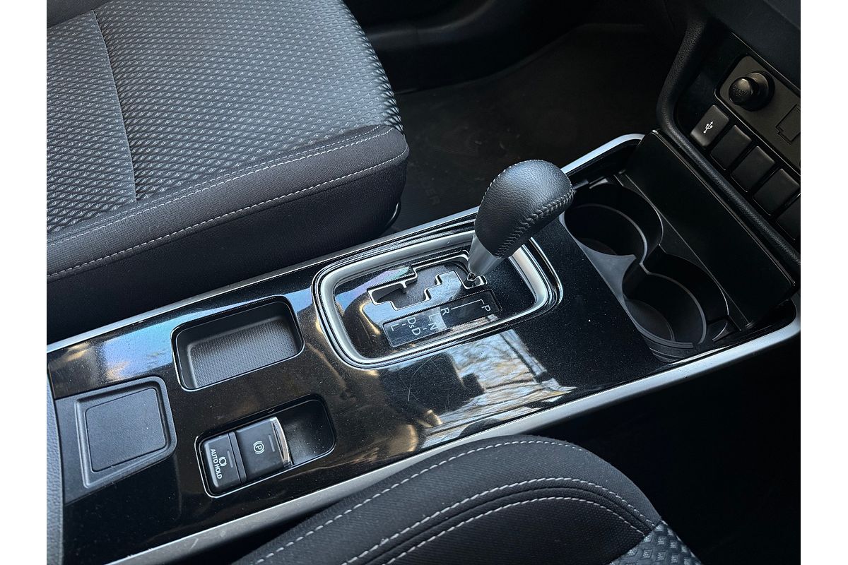 2020 Mitsubishi Outlander ES ZL