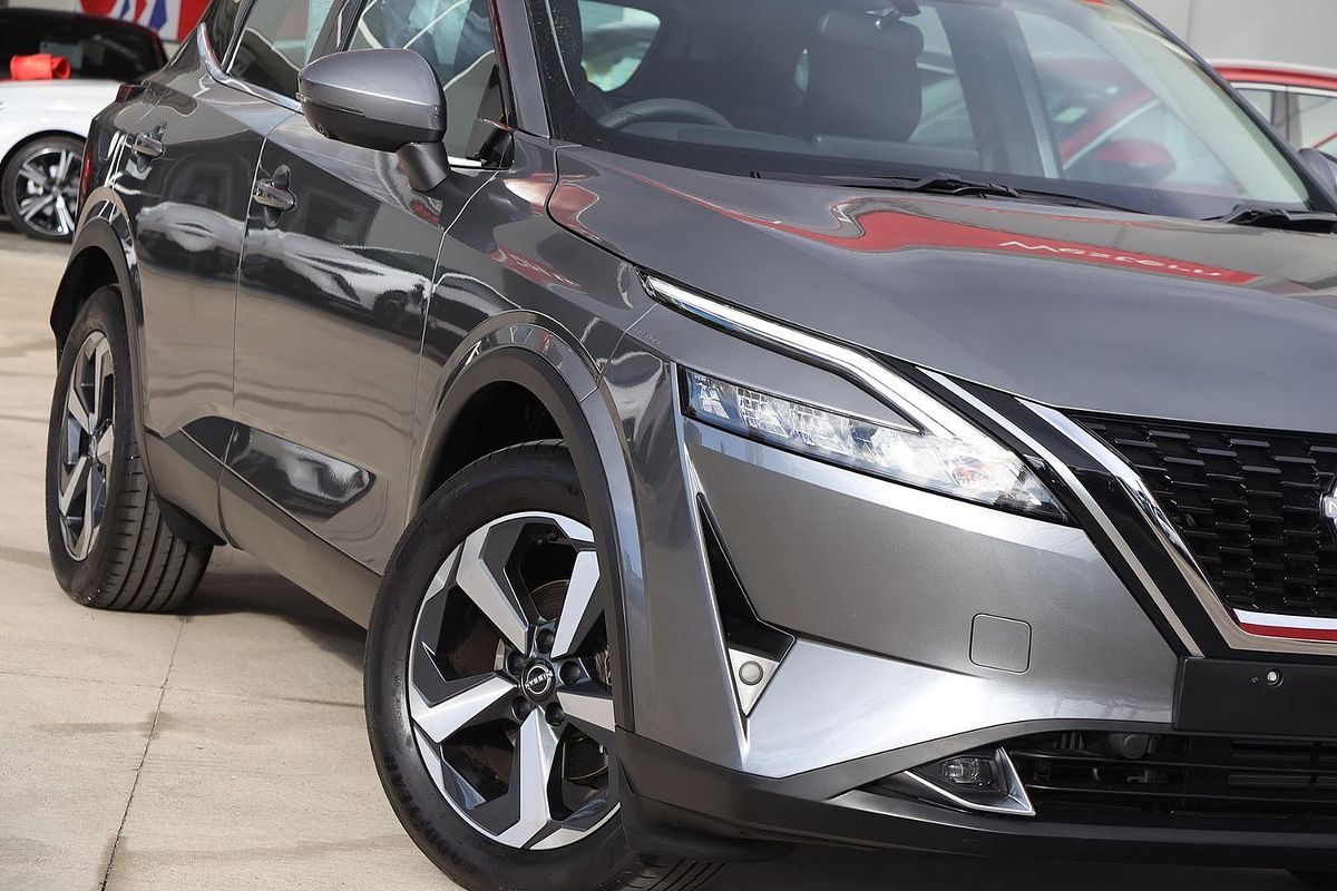 2024 Nissan QASHQAI ST+ J12