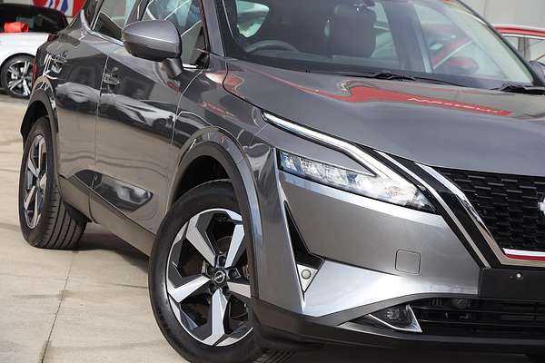 2024 Nissan QASHQAI ST+ J12