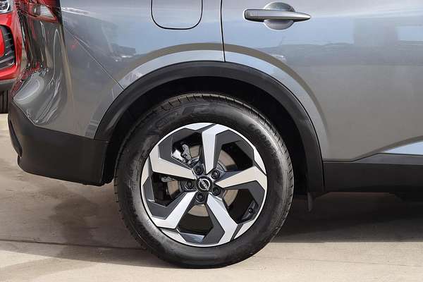 2024 Nissan QASHQAI ST+ J12