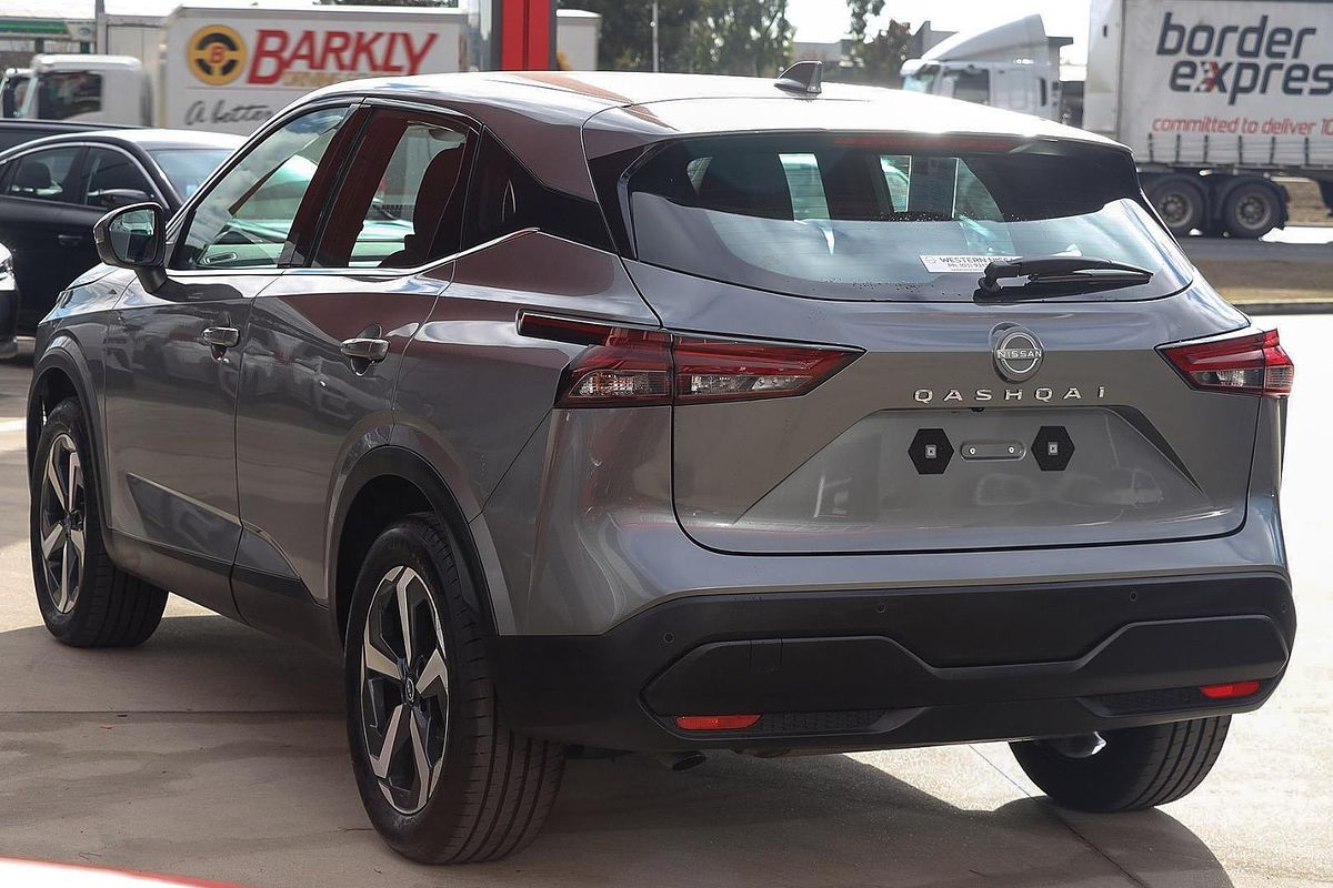 2024 Nissan QASHQAI ST+ J12