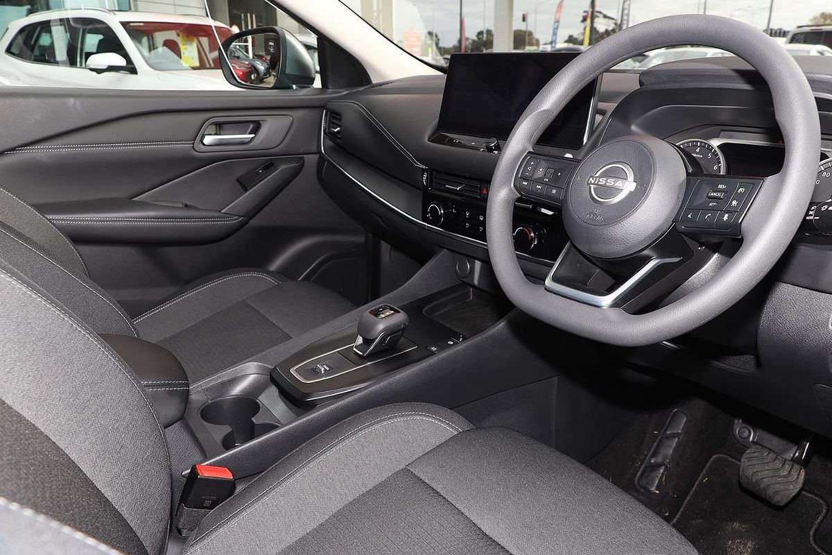 2024 Nissan QASHQAI ST+ J12
