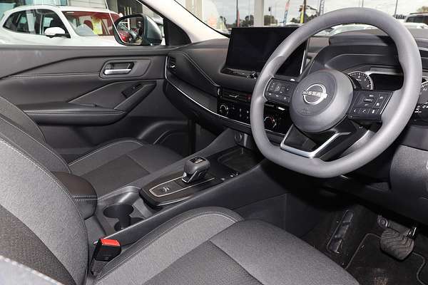 2024 Nissan QASHQAI ST+ J12
