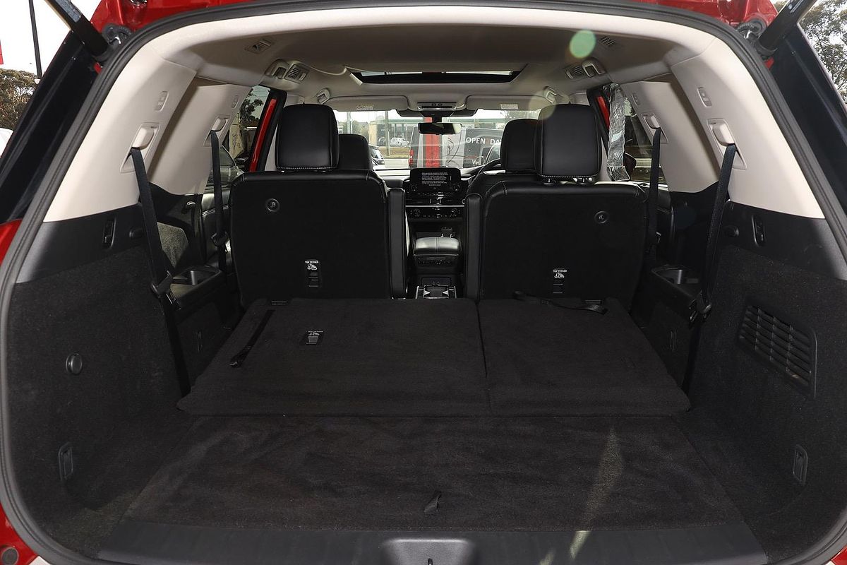2023 Nissan Pathfinder Ti-L R53