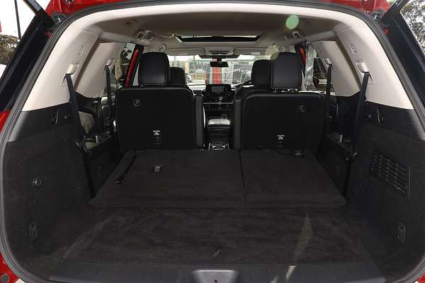2023 Nissan Pathfinder Ti-L R53