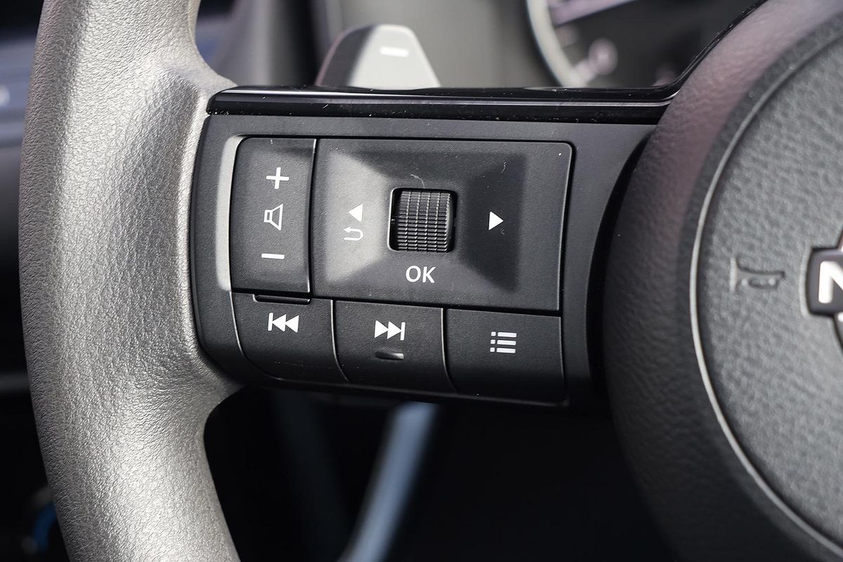 2024 Nissan QASHQAI ST+ J12