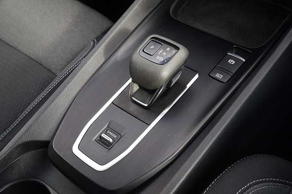2024 Nissan QASHQAI ST+ J12