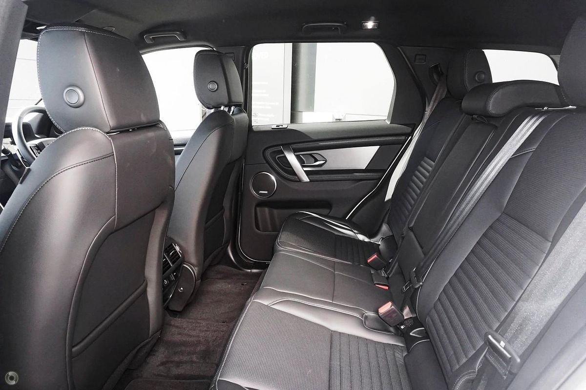 2025 Land Rover Discovery Sport P250 Dynamic SE L550