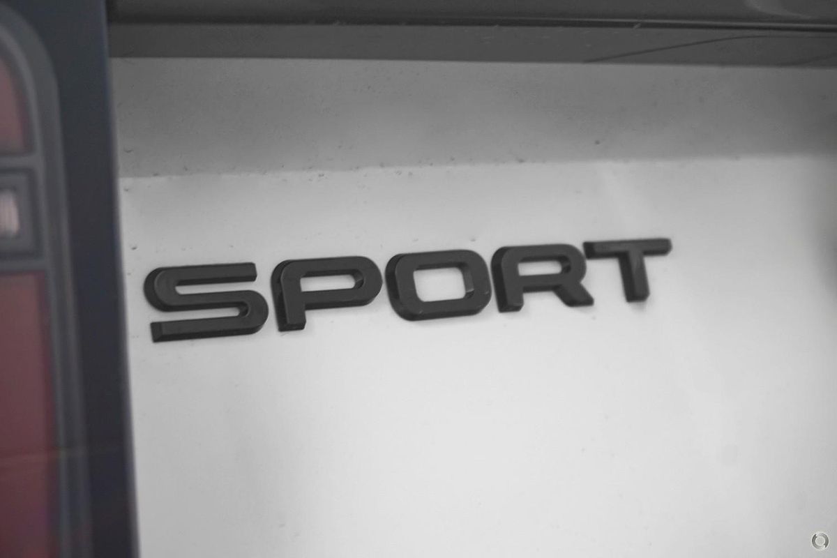 2025 Land Rover Discovery Sport P250 Dynamic SE L550