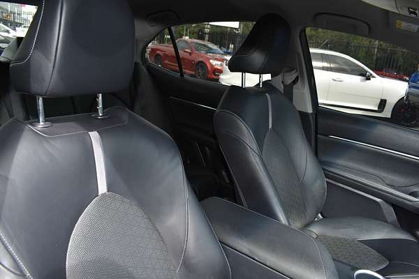 2020 Toyota Camry SX GSV70R