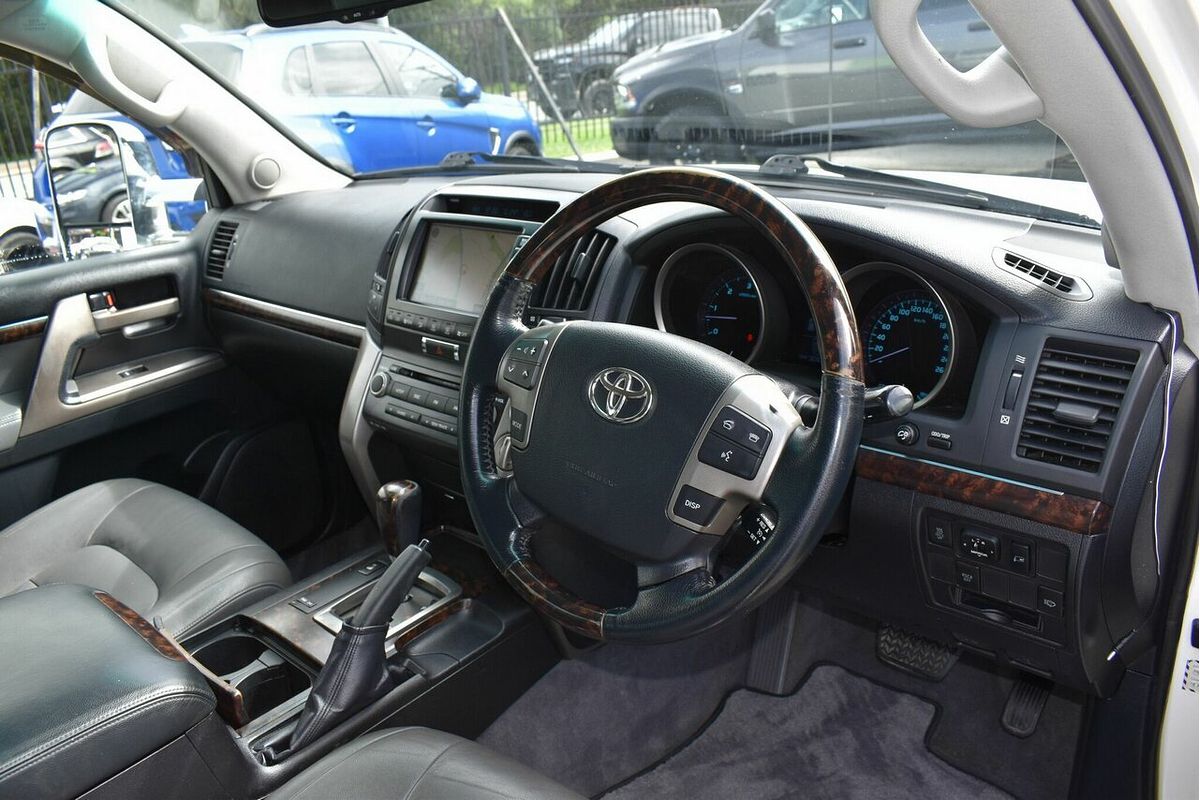 2007 Toyota Landcruiser Sahara VDJ200R