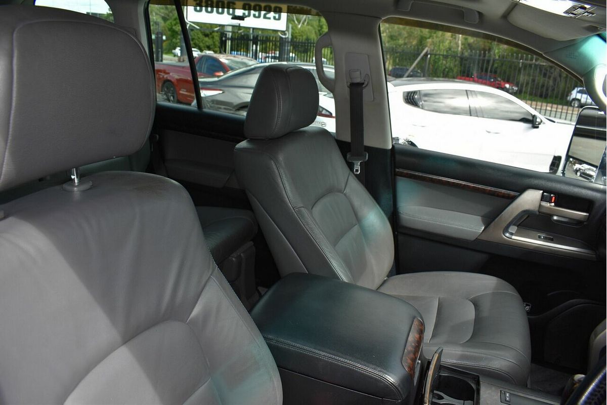 2007 Toyota Landcruiser Sahara VDJ200R