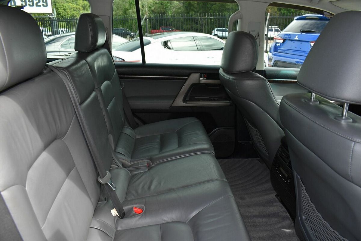 2007 Toyota Landcruiser Sahara VDJ200R