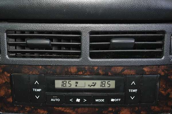 2007 Toyota Landcruiser Sahara VDJ200R