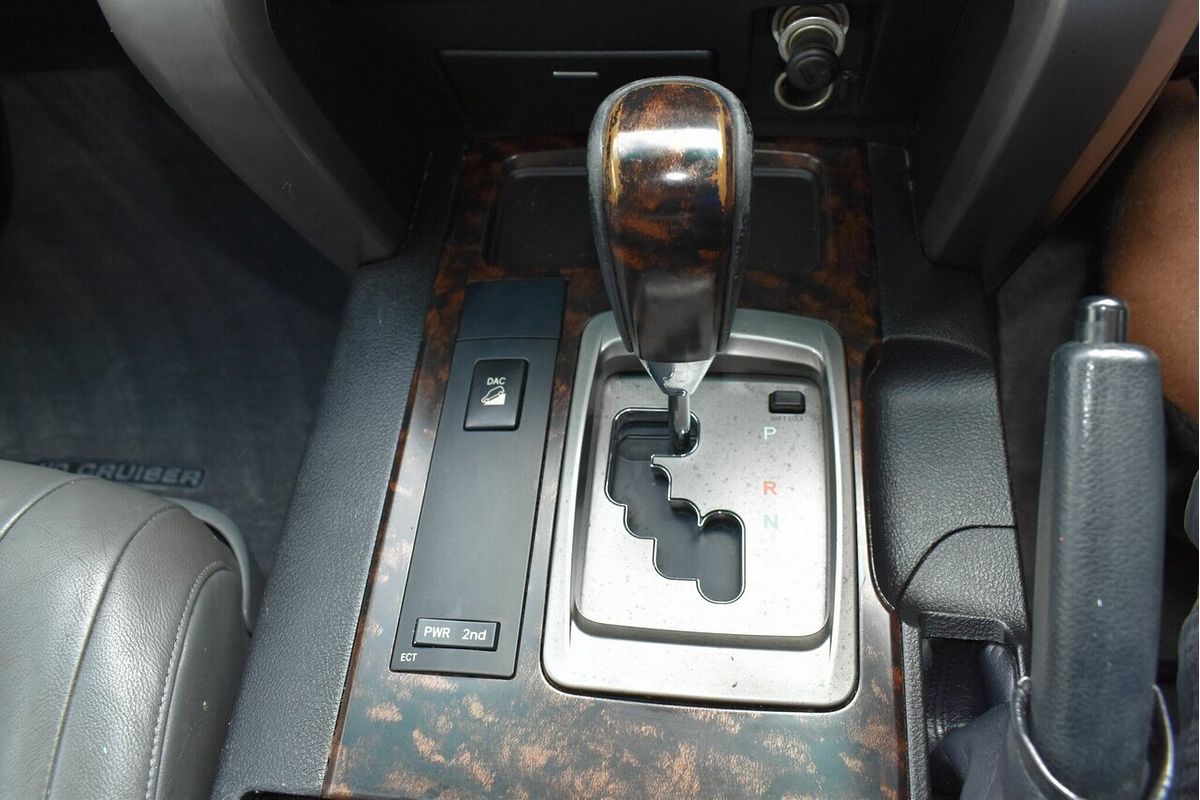 2007 Toyota Landcruiser Sahara VDJ200R