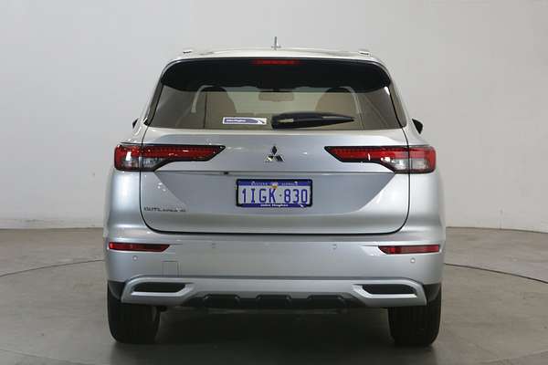 2024 Mitsubishi Outlander LS ZM