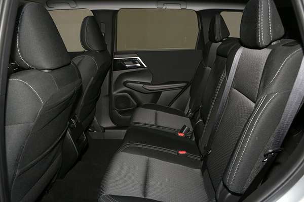 2024 Mitsubishi Outlander LS ZM