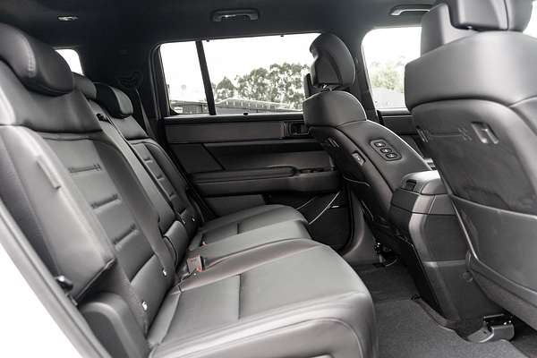 2025 Hyundai Santa Fe Calligraphy MX5.V1