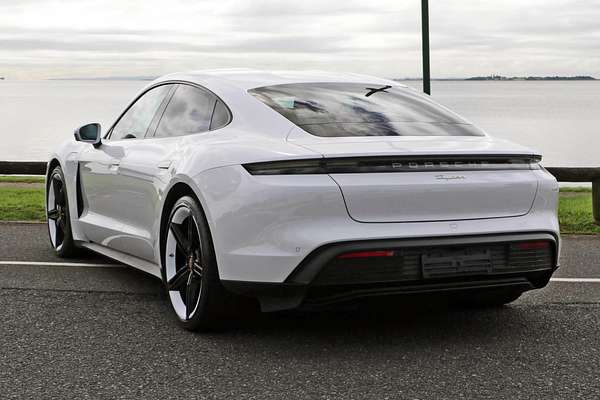 2021 Porsche Taycan Y1A