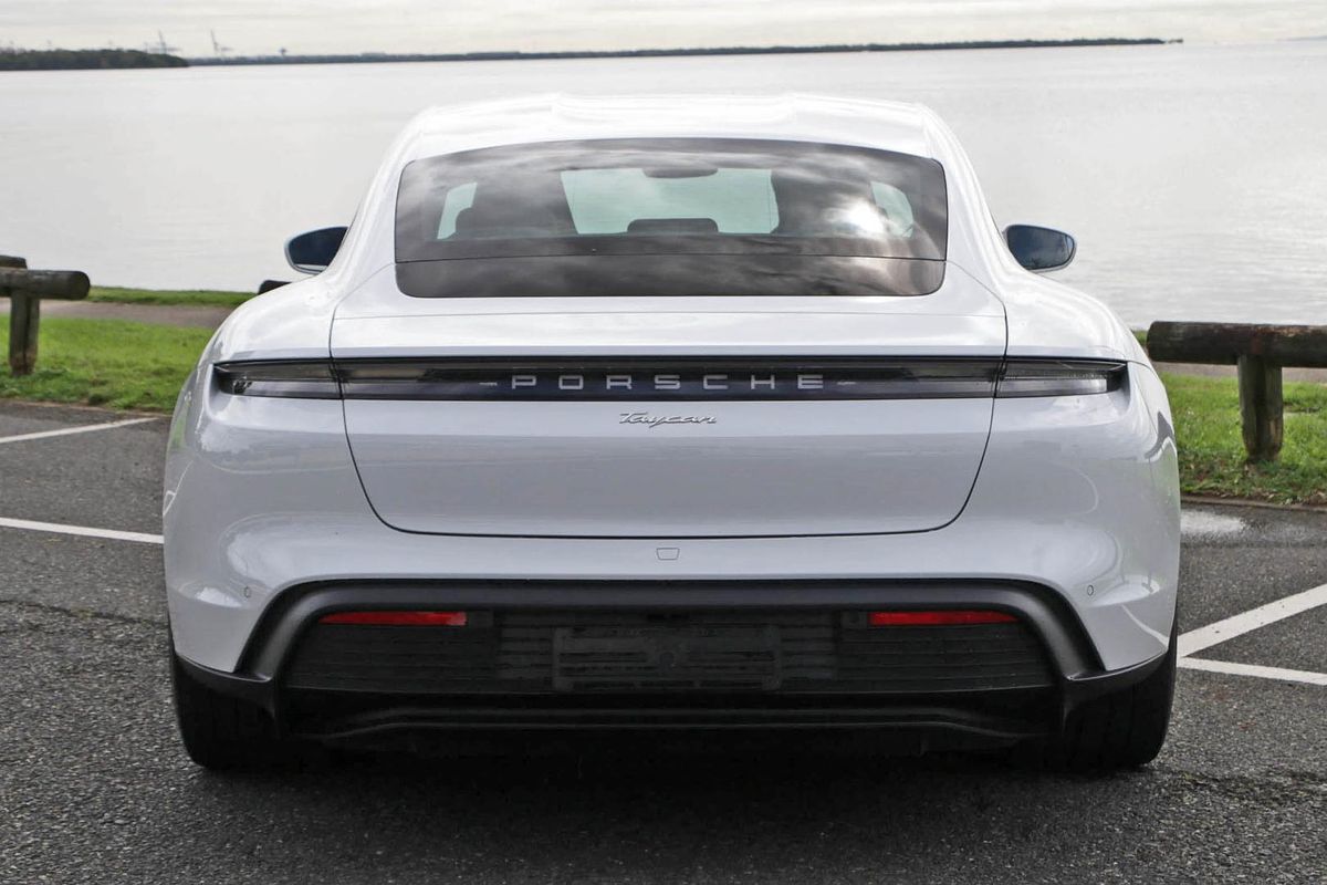 2021 Porsche Taycan Y1A