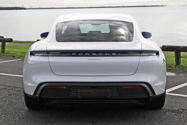 2021 Porsche Taycan Y1A