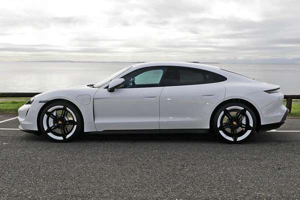 2021 Porsche Taycan Y1A