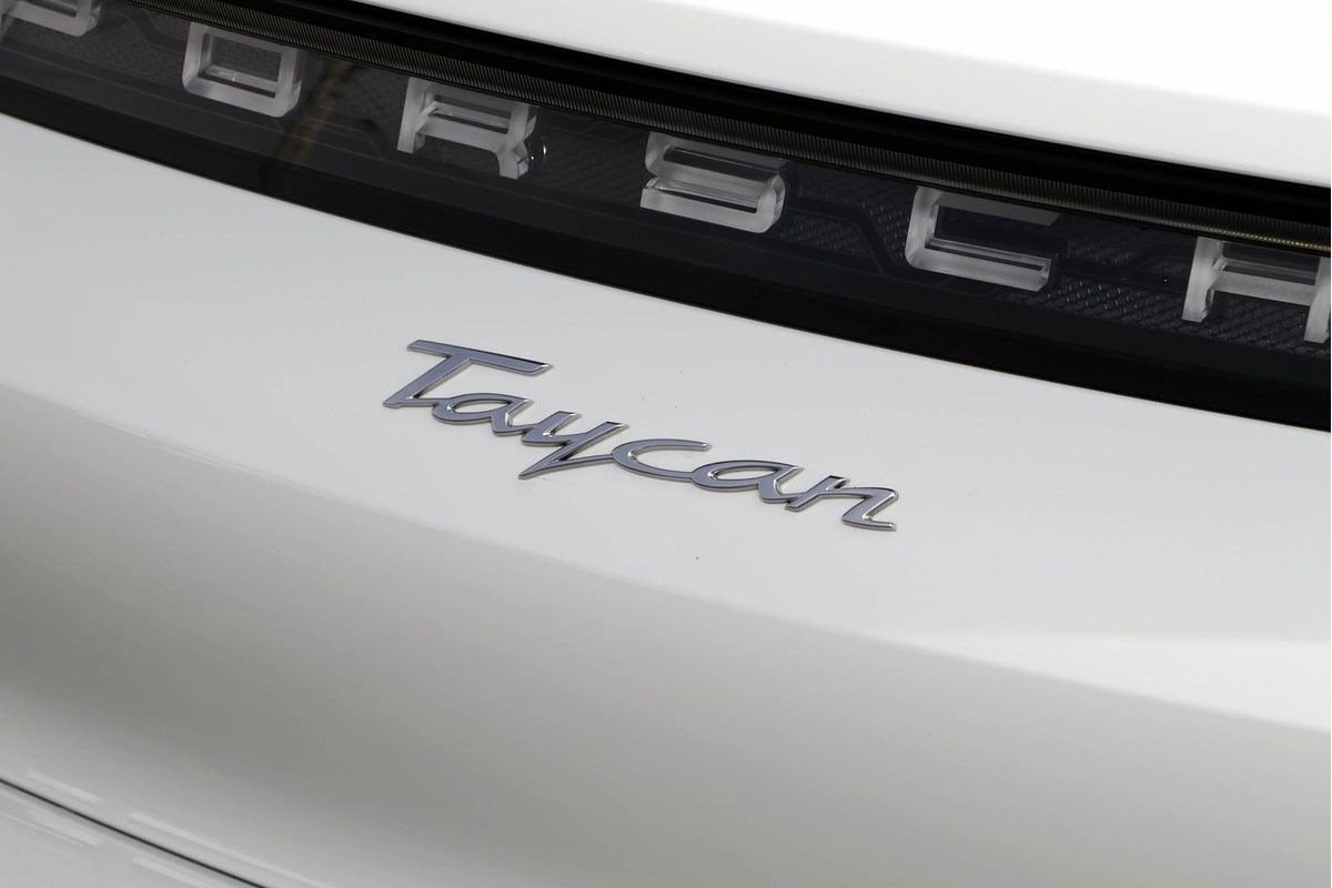 2021 Porsche Taycan Y1A