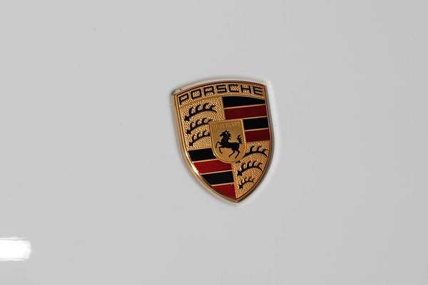 2021 Porsche Taycan Y1A