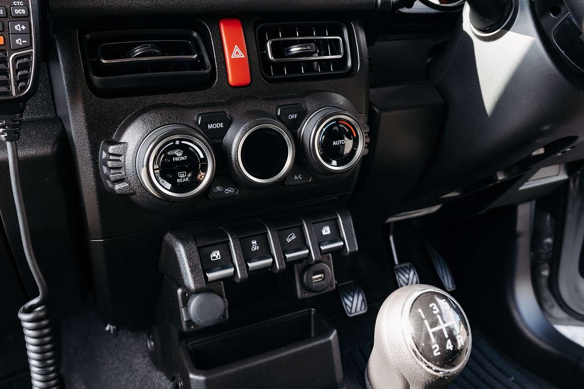 2024 Suzuki Jimny GLX GJ