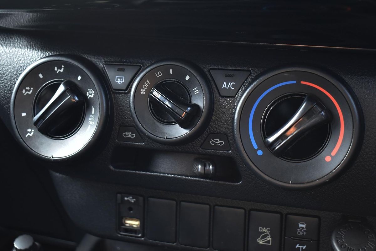 2021 Toyota Hilux SR GUN126R 4X4