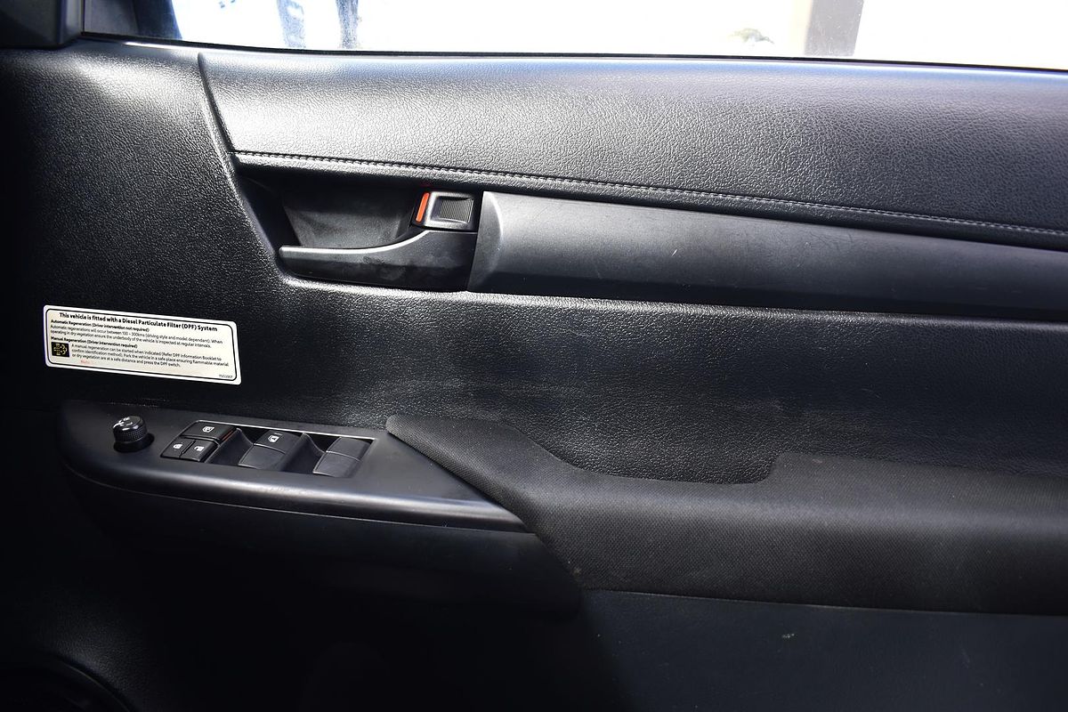2021 Toyota Hilux SR GUN126R 4X4