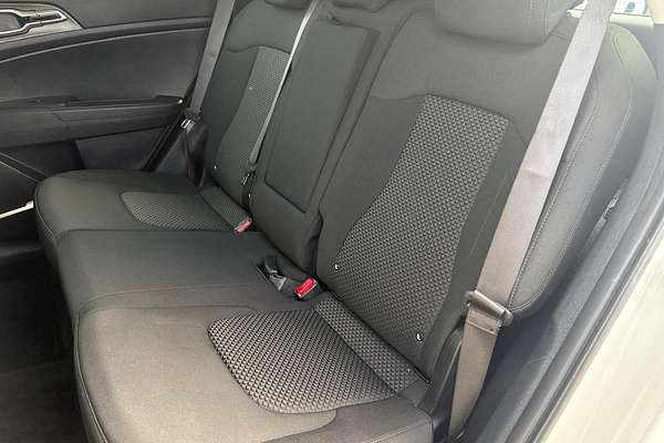 2022 Kia Sportage S NQ5