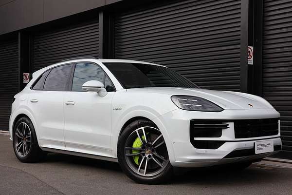 2023 Porsche Cayenne Turbo E-Hybrid 9YA II