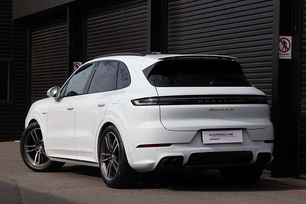 2023 Porsche Cayenne Turbo E-Hybrid 9YA II