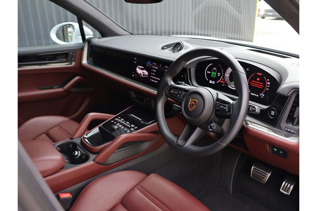 2023 Porsche Cayenne Turbo E-Hybrid 9YA II