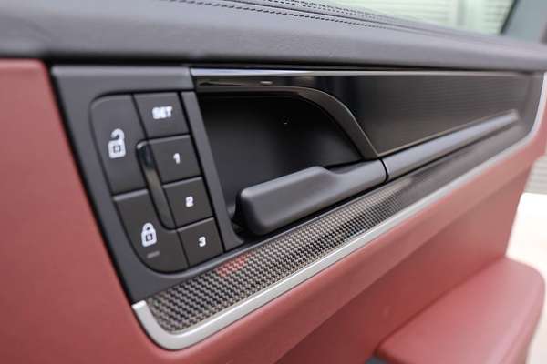 2023 Porsche Cayenne Turbo E-Hybrid 9YA II