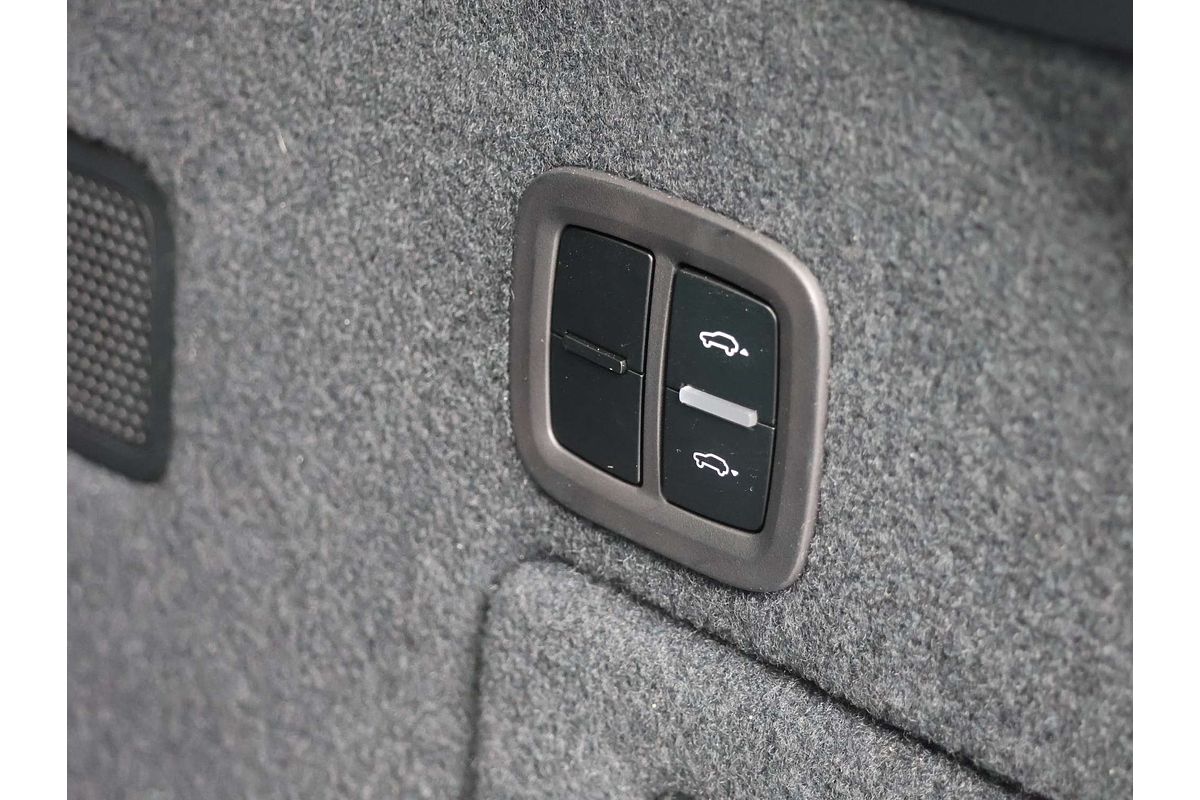 2023 Porsche Cayenne Turbo E-Hybrid 9YA II