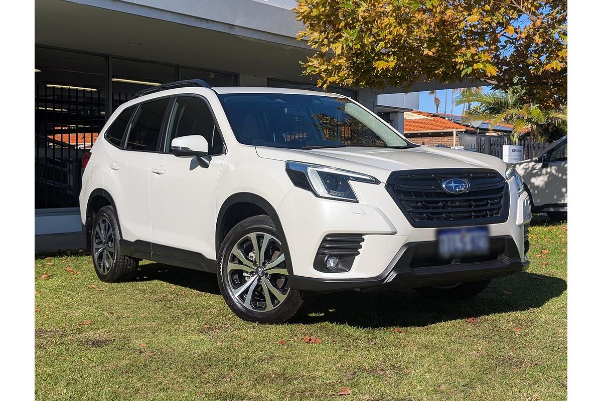 2024 Subaru Forester 2.5i Premium S5