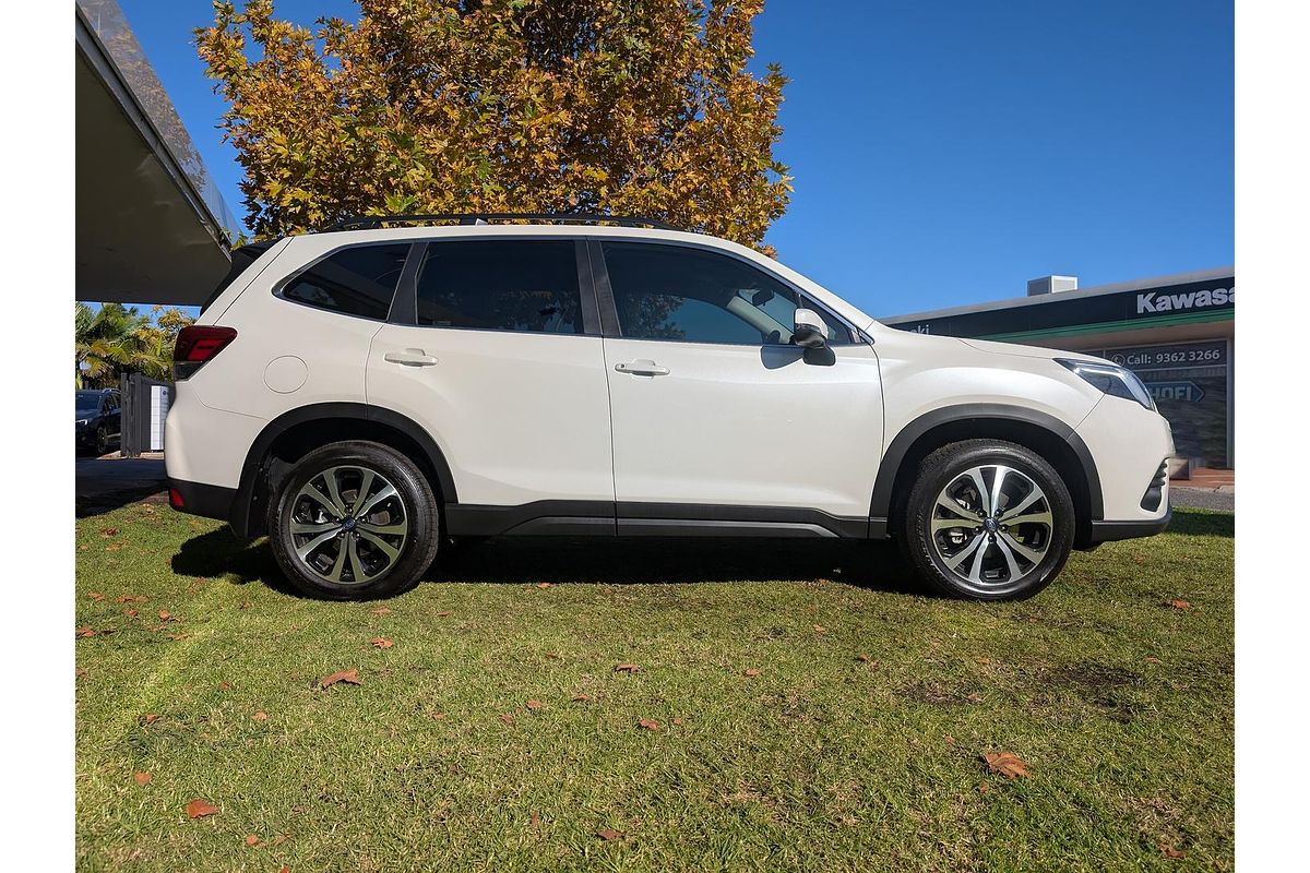 2024 Subaru Forester 2.5i Premium S5