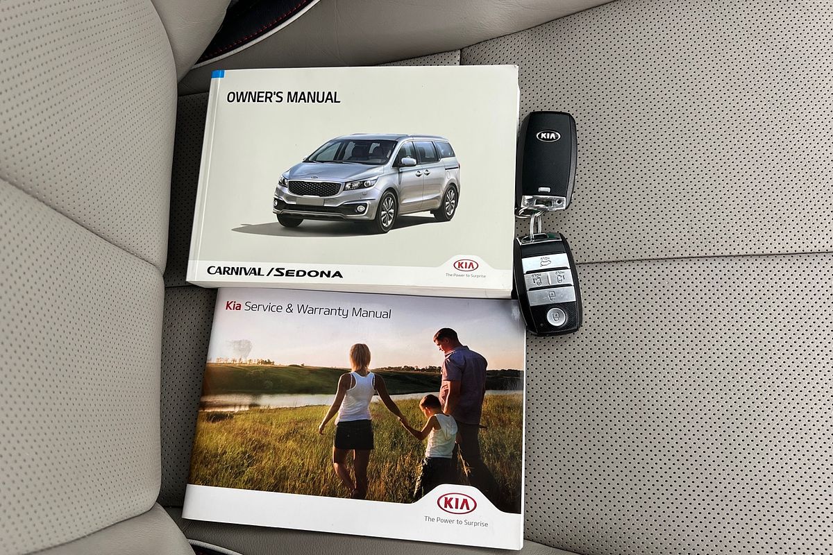 2017 Kia Carnival Platinum YP
