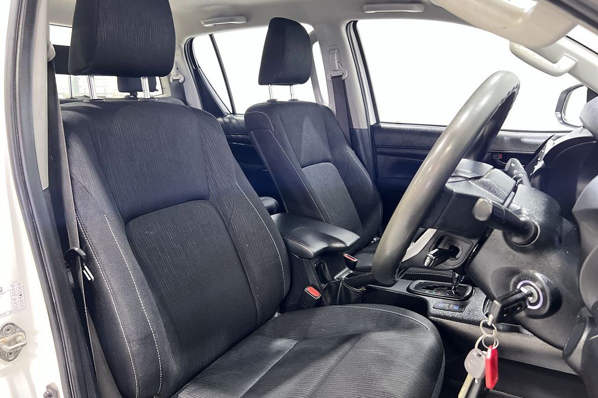 2021 Toyota Hilux SR GUN126R 4X4